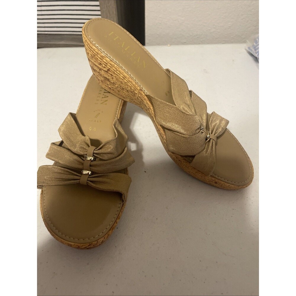 Italian Shoemakers Slip On Wedge Sandals Shoes SZ 9.5 Gold